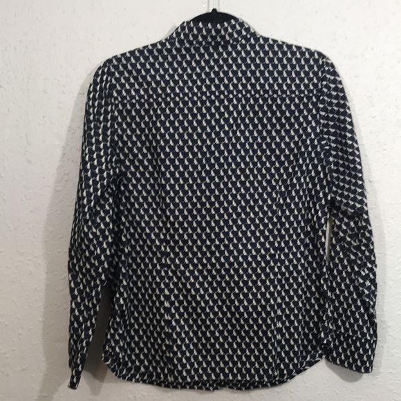 Talbots Dog & Ball Print 100% Cotton Navy Blue Long Sleeve Button Shirt size 8P - Picture 3 of 13